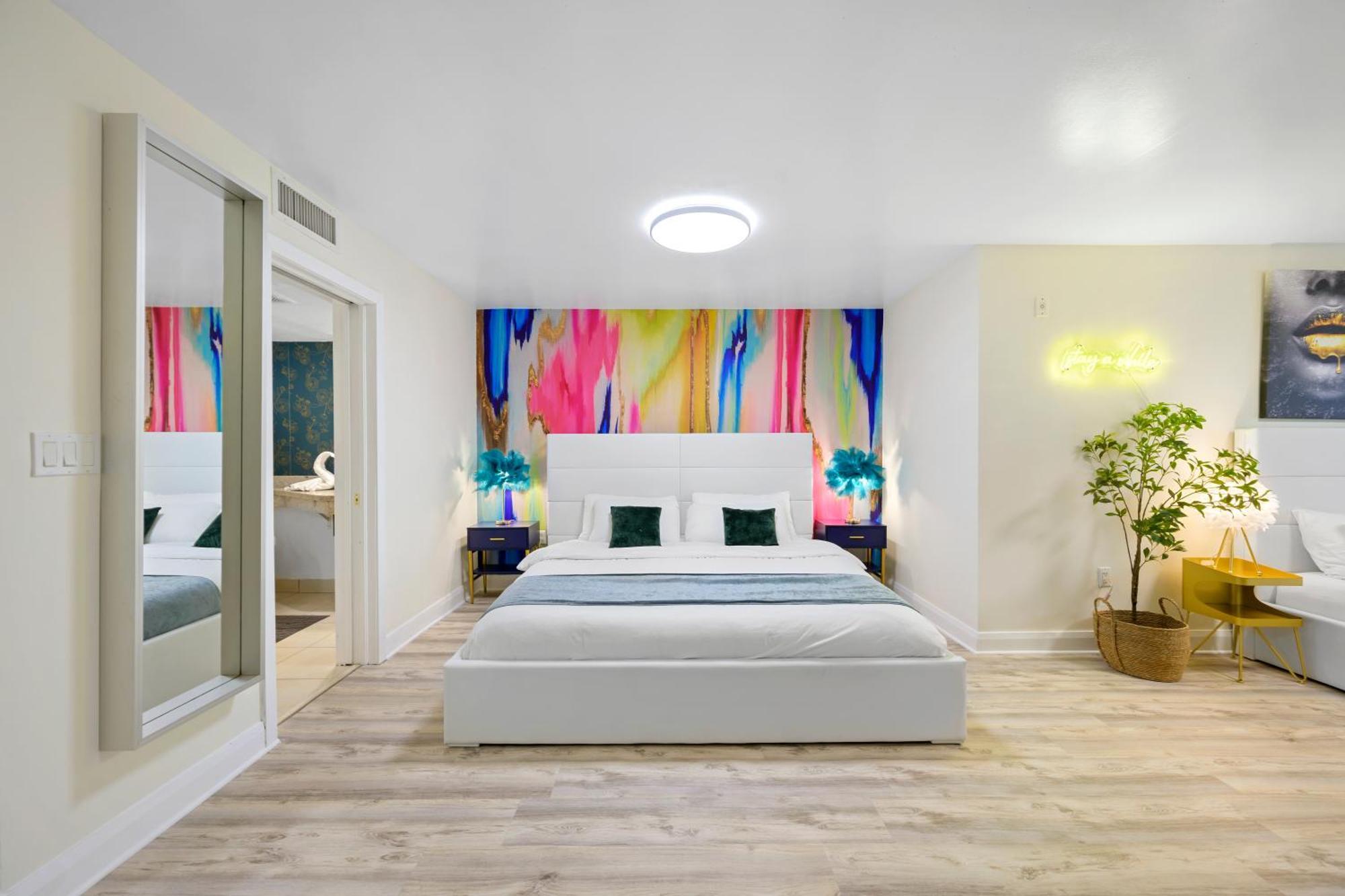 Ocean Drive Apartments With Rooftop Pool, South Beach, Miami Майами-Бич Экстерьер фото